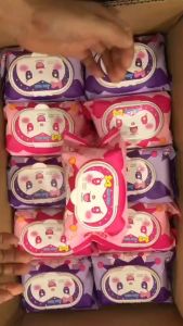 1 Gói Khăn Giấy Ướt 600Gr Amy Kids Không Mùi An Toàn Cho Bé Gói Hồng & Tím
