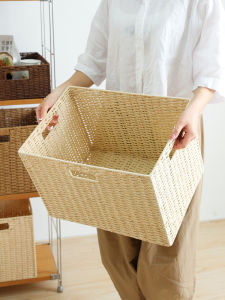 Simple Grass Woven Storage Box Large Capacity Basket Japanese Style Organizer for Toys Snacks And Miscellaneous Items