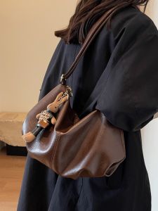 Retro Soft Surface Large Capacity Bag Female 2024 New Arrival Fall and Winter All-Match Super Hot Crossbody Bag Fashion Shoulder Commuter Bag