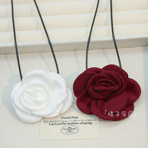 Pháp Vintage Trà Hoa Hồng Nút Thắt Vòng Cổ Hoa Bầu Không Khí Chụp Ảnh Xương Khóa Dây Xích Dễ Thương Phong Cách Mặt Dây Chuyền Palladium Dây Xích Khác