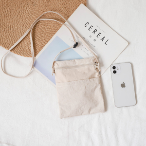 Lightweight Mini Crossbody Phone Bag for Women Stylish Vertical Korean Version Casual Walking Small Bag with Zipper Closure