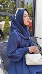 Gamis Plisket 1 Set Kerudung Segi Empat Jumbo Bahan Ceruty Babydoll Premium