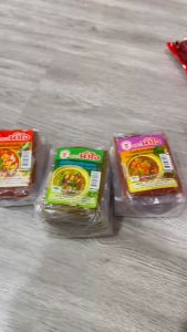 น้ำใจ น้ำพริกแกงเผ็ด พริกแกงเขียวหวาน พริกแกงแพนง 50 กรัม x 12 ซอง