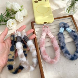 Trendy Leopard-print Plush Mobile Phone Lanyard Short Wrist Strap Portable Anti-Loss Keyring Soft Carry Strap Chain Pendant