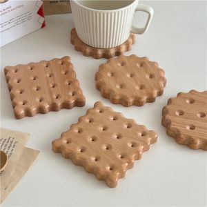 Cookies Coaster Wooden Coaster Cute Biscuit Shape Coaster Wooden Insulation Pad Christmas Birth Gift