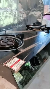 น้ำยาล้างจาน ขนาด 1 ลิตร 2ขวดกลม น้ำยาล้างจานสูตรธรรมชาติ (สับปะรด) ขจัดคราบ ไม่ทิ้งสารเคมีตกค้างบนจาน