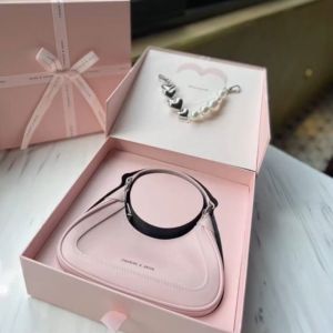 กระเป๋าผู้หญิง กระเป๋าถือ กระเป๋าสะพาย กระเป๋าCK สีชมพู ลิมิเต็ด อิดิชั่น หวานละมุน กรุบมาก เป็นของขวัญให้แฟน แฟนก็ปลื้ม