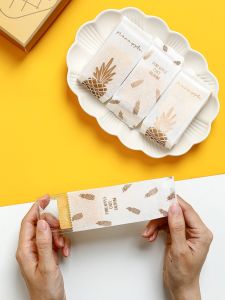 Baking Taiwan Handmade Pineapple Sandwich Cookies Phoenix Crisp Hand Gift Gilding High-End Disposable Machine-Sealed Cotton Paper Packing Bag