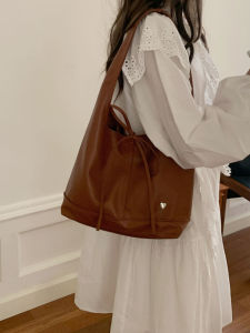 2025 New Fashion Commuter Womens Bag Versatile Casual Underarm Single Shoulder Butterfly Knot Large Capacity Tote Bag