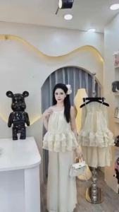 Set thiết kế mặc hè set Tơ ánh kim hai dây 2 lớp đính cườm cổ kèm quần Tơ 2 lớp dài xoè
