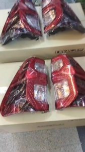 ไฟท้าย TOYOTA REVO ROCCO 2020 และ 2015 LED พร้อมหลอดไฟ ปลั๊กตรงรุ่น ราคาต่อคู่ ก่อนสั่งทักแชทเพื่อได้สินค้าถูกรุ่น