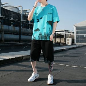 ROMON | ชุดกีฬาลำลองผ้าฝ้ายบางฤดูร้อนสำหรับผู้ชาย คอกลมแขนสั้นพิมพ์ลาย ชุดสองชิ้น ไม่ต้องรีด ผ้าฝ้ายแท้ 100% สำหรับเยาวชน