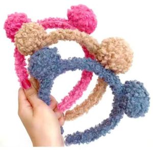 Bando bulu dua pom-pom Aksesoris rambut wanita headband lucu cantik Bando bulu kuping pom-pom