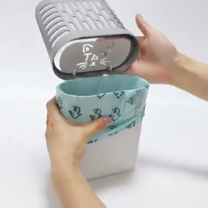 🐈ที่ตักทรายแมว ถุงเก็บอึแมว ถุงเก็บอึสุนัข💩ที่ตักขี้แมว มีน้ำหนักเบา จับถนัดม ตักทรายแมว cat litter scoop พร้อมถังขยะ และถุงขยะในตัว แถมฟรี ถุงขยะ 1 ม้วน 15 ใบ🐕ที่ตักทรายแมว