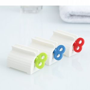 คู่มืออัตโนมัติยาสีฟัน Squeezer ขี้เกียจยาสีฟัน Godsend เครื่องประดับตกแต่งบ้านอุปกรณ์เสริม China Made