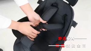 รถเข็นเด็ก 4 ล้อ หลังได้ พับเก็บได้ แถมเบาะนิ่ม ล้อมีเบรค พบพาสะดวก เบาะนั่งปรับเอนได้