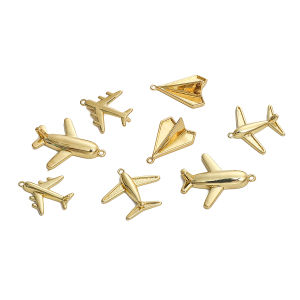จี้เครื่องบินทองเหลืองชุบทอง14K 1ชิ้น/ถุงสำหรับการทำตุ้มหูสร้อยคอเครื่องประดับแบบ DIY
