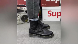 Breathable Leather Martin Boots With Classic British Style a Must have for Stylish Street Looks