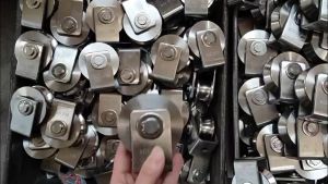 V/U Type Groove Heavy Duty Sliding Gate Roller Wheel 304 Stainless Steel Gate Bearing