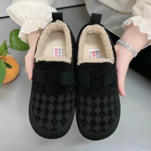 Old Beijing Cotton Shoes Womens Winter Thickened Warm Snow Boots Flat Bottom Anti-slip Mid-aged Mom Traditional Cloth Shoes