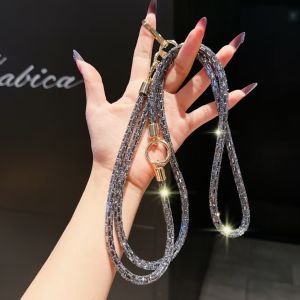สร้อยข้อมือโทรศัพท์มือถือประดับเพชรน้ำหนักเบาแบบสะพายข้าง สร้อยคอ สร้อยข้อมือ โซ่สะพายหลังกลางแจ้ง โซ่ติดโทรศัพท์มือถือ
