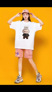 เสื้อยืดคอกลม แขนสั้น ผ้าฝ้ายแท้100%200กรัม เข้ารูป ลายลาบูบู้รุ่นไหม่ๆ ขนาดใหญ่ แฟชั่นฤดูร้อน สําหรับผู้ชาย และผู้หญิง