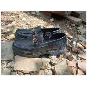 sepatu docmart wanita terbaru slip on wanita termurah pantofel keren