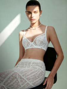 GAINREEL | Seamless & Breathable Bras Minimizing Bra