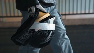 🚚 ส่งด่วนใน 1 วัน AXK หมวกกันน็อค หมวกกันน๊อกชาย กระจกสีกันแสงสะท้อน ขับขี่ปลอดภัยมากขึ้น ป้องกันแสงยูวีและแสงสะท้อน หมวกกันน็อคเต็มใบ หมวกันน๊อค มวกกันน้อก หมวกกันน๊อค หมวกกันน็อคผู้หญิง Helmet Motorcycle