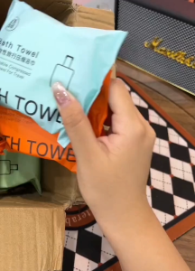 Easy to Use Disposable Compressed Bath Towel For Travel or Home Use (140x70cm)