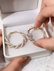 EMS fashion hypoallergenic Korean Elegant Diamond Pearl Earrings Fashion Simple Earrings good quality