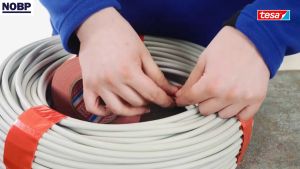 Tesa 4688 เทปตีเส้นพื้น เทปกาวผ้าทำเครื่องหมาย ติดบรรจุภัณฑ์ ความยาว 50 m x ความกว้าง 50