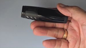 ไฟแช็ก Gas Lighter เป็นไฟเสถียรสม่ำเสมอ 150g การใช้งานง่าย สำหรับจุดเตาแก๊ส จุดเทียน Black Color