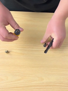 Alat Pemotong Kaca / Glass Cutter / Pisau Cutter Potong Keramik Ubin Kaca