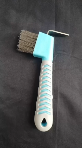 Sikat Hoof Pick Brush Pembersih Kuas Kuku Kuda Horse Equestrian 2in1