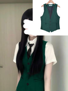 เสื้อกั๊กสีเขียวคอวีทรงสลิมฟิต เสื้อคลุมกันหนาวแบบบาง แขนยาว ผ้าโพลีเอสเตอร์ ฤดูร้อน 2024 จีนแผ่นดินใหญ่