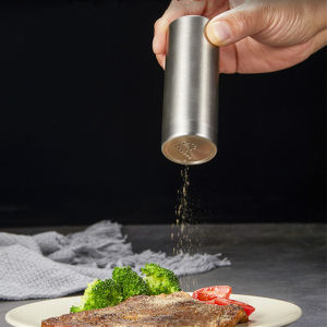Minimalist Stainless Steel Spice Bottle with Hole for BBQ Pepper Cumin Powder Sprinkler Salt Chicken Essence Seasoning Jar