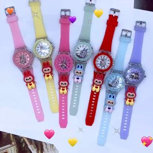 Jam Tangan Anak Perempuan LABUBU Bulat Lembut dengan Light Up Kuning Neon dan Strap Plastik Fashion