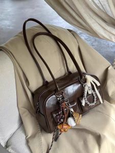 Yunzhen Womens Large Capacity Bowling Ball Handbag Shoulder Bag Fashionable Retro Design for Commuting Winter 2024 New Arrival