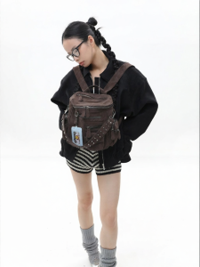 JANDRESS | Multi-Pocket Rivet Backpack Small