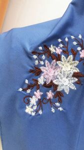 Hijab Bergo Bordir Premium Instan Jersey Motif Bunga /Bergo Bordir instan jersey pet size M