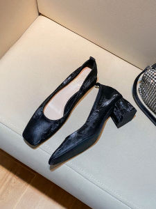 Comfortable Chinese Style Chunky Heel Womens Shoes Soft Leather Commute Professional Flat Mouth Fashionable All-Match