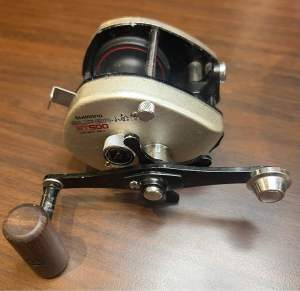 (S230) Shimano Super 小船 GT500 Fishing Reel Japan Domestic Market – JDM (USED)
