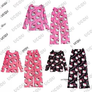 ชุดวอร์มเด็ก Y2K ลายเฮลโลคิตตี้ เสื้อยืดแขนยาวฤดูใบไม้ร่วง+กางเกงชุดนอน ชุดลำลองคู่รัก เด็ก/ผู้ใหญ่ ชุด 2 ชิ้น