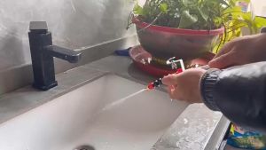 Vòi phun nước làm mát cho máy cắt gạch cầm tay cắt đá hoa cương cắt bê tông