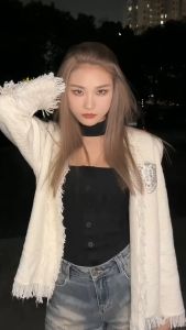 สีเทรนด์ ปี 2025 ขายดีที่สุดในเน็ต สีย้อมผม ย้อมสีผมง่ายต่อลงสีง่าย ติดทนนาน ยาย้อมผม ยาย้อมผมกานิเย่ สีย้อมผมออแกนิ ยาย้อมผมแบบสระ สีย้อมผมติดทน