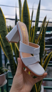 [ẢNH THẬT-FREESHIP] Dép nữ quai ngang gót trụ ROSATA RO724 - 7p - Đen Trắng - BKSTORE