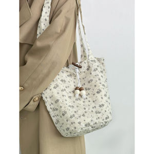 2024 ฤดูร้อนใหม่ดอกไม้สดพิมพ์กระเป๋าขนาดใหญ่ความจุกระเป๋าสะพายไหล่อเนกประสงค์สําหรับผู้หญิง