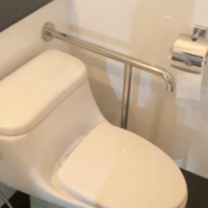 ราวจับในห้องน้ำ ราวจับกันลื่น ราวจับผู้สูงอายุ ราวจับช่วยพยุง ชนิดตั้งพื้น ราวจับ ตัว T ตัว U ตัว L ตัว U สเตนเลส 304 by Primaboss 2