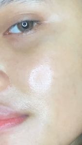 ✨AZARINE✨ Oil Free Brightening Daily Moisturizer 40g